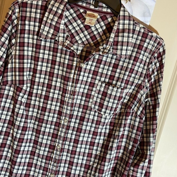 MOSSIMO Juniors Sz-XXL Button-up Top, Plaid-Not Flannel-Very Stretchy-Fitted Cut - Picture 3 of 13
